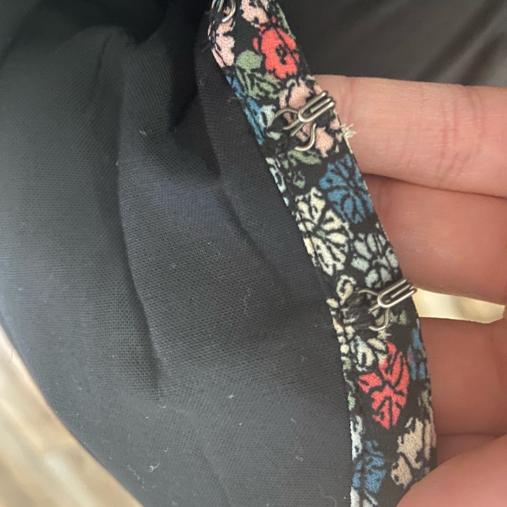 Abercrombie Floral Top - Picture 3 of 5